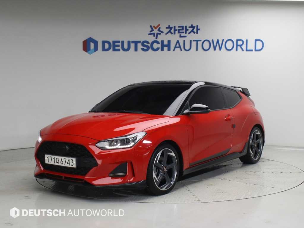 HYUNDAI Veloster
