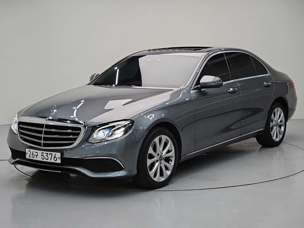 Mercedes Benz E class 2017 — Zona Franca Iquique