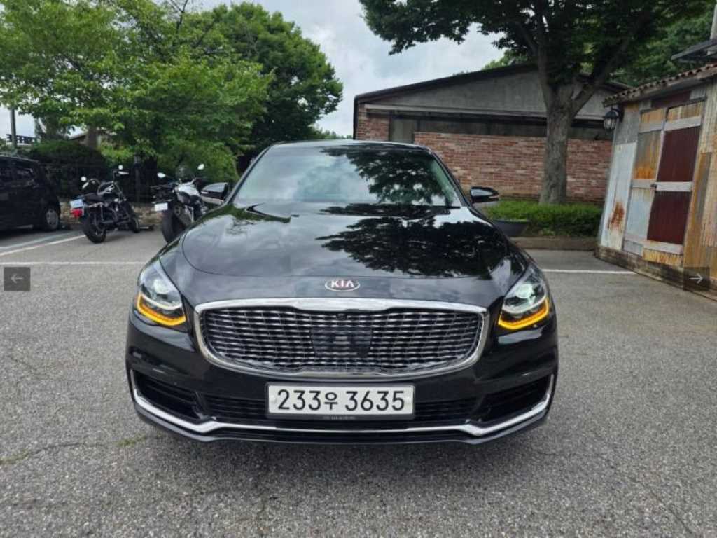 KIA K9