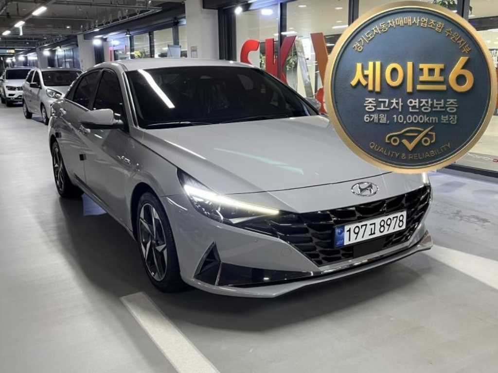 HYUNDAI Avante