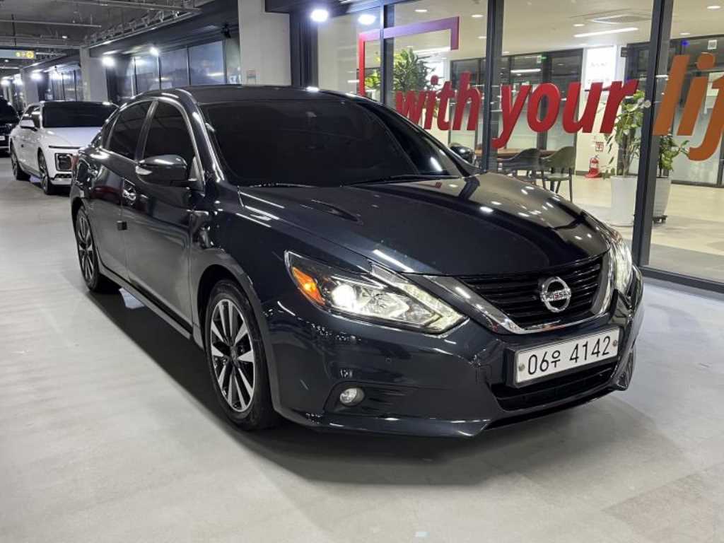 Nissan Altima
