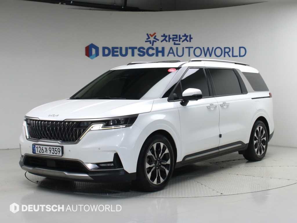 KIA Carnival 2022 — Zona Franca Iquique
