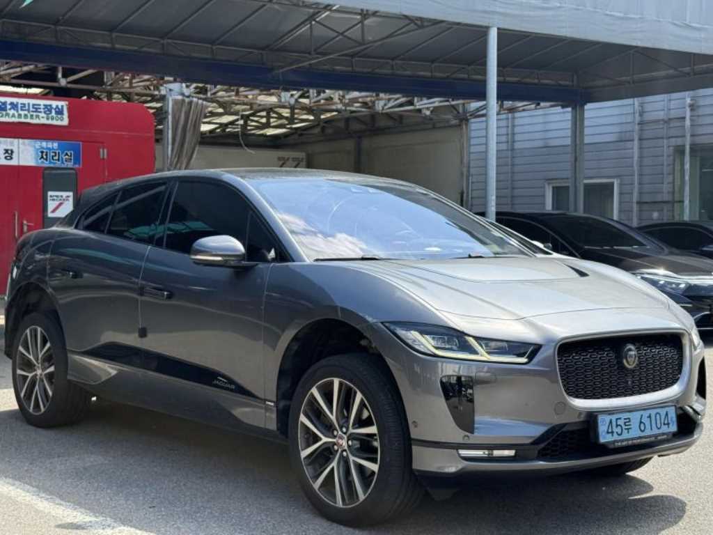 Jaguar I-PACE