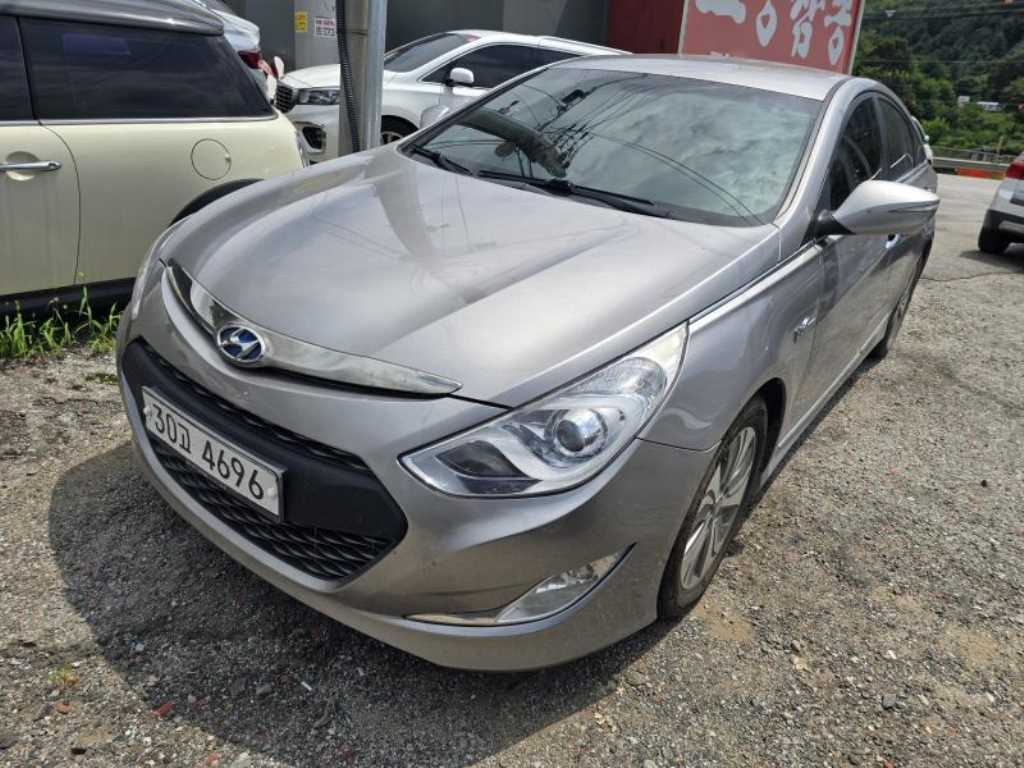 HYUNDAI Sonata Hybrid YF HEV Modern