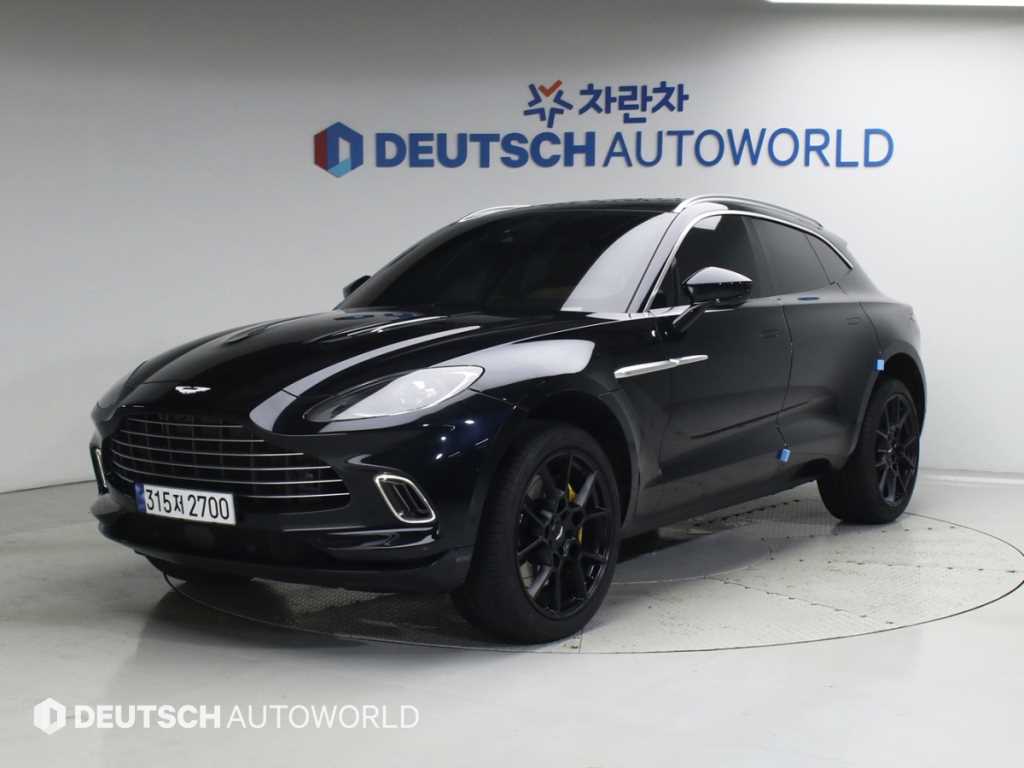 Aston Martin DBX