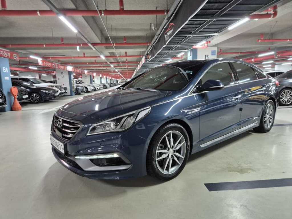 HYUNDAI Sonata