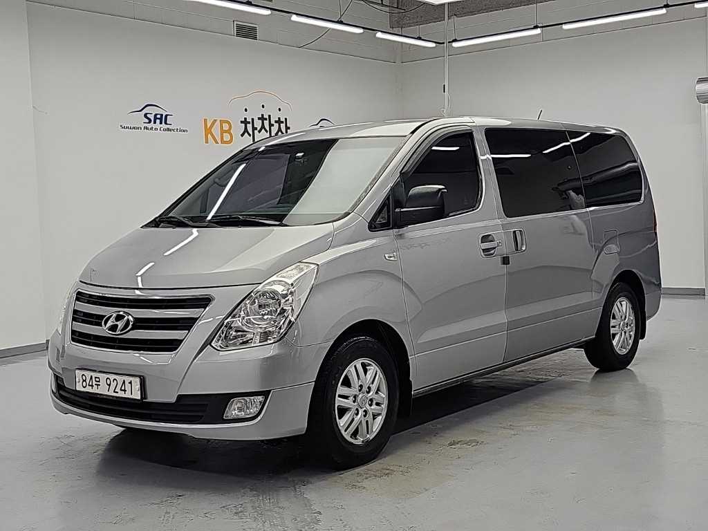 HYUNDAI Starex 2016 — Zona Franca Iquique
