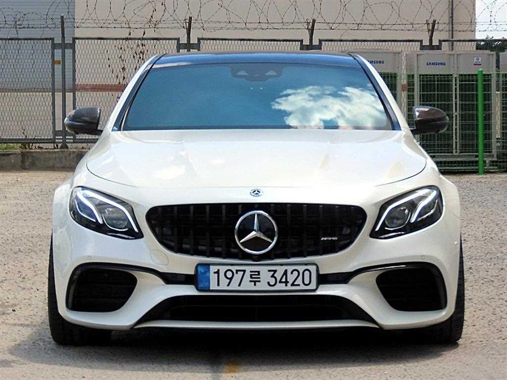 Mercedes Benz E class