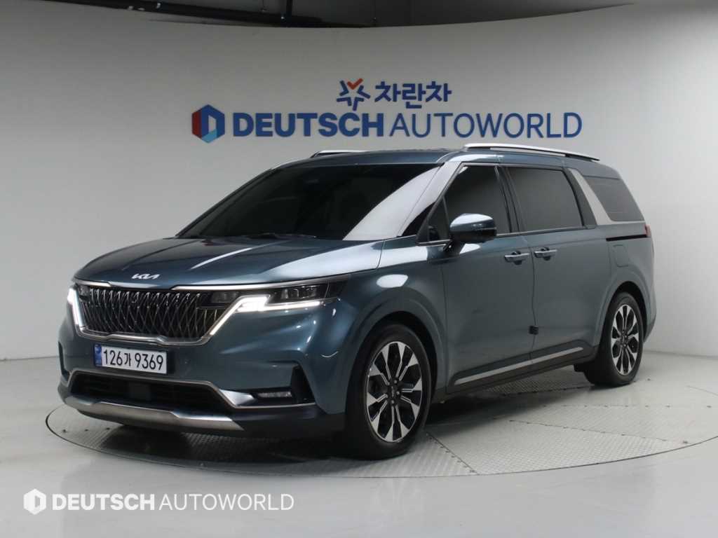 KIA Carnival 2022 — Zona Franca Iquique