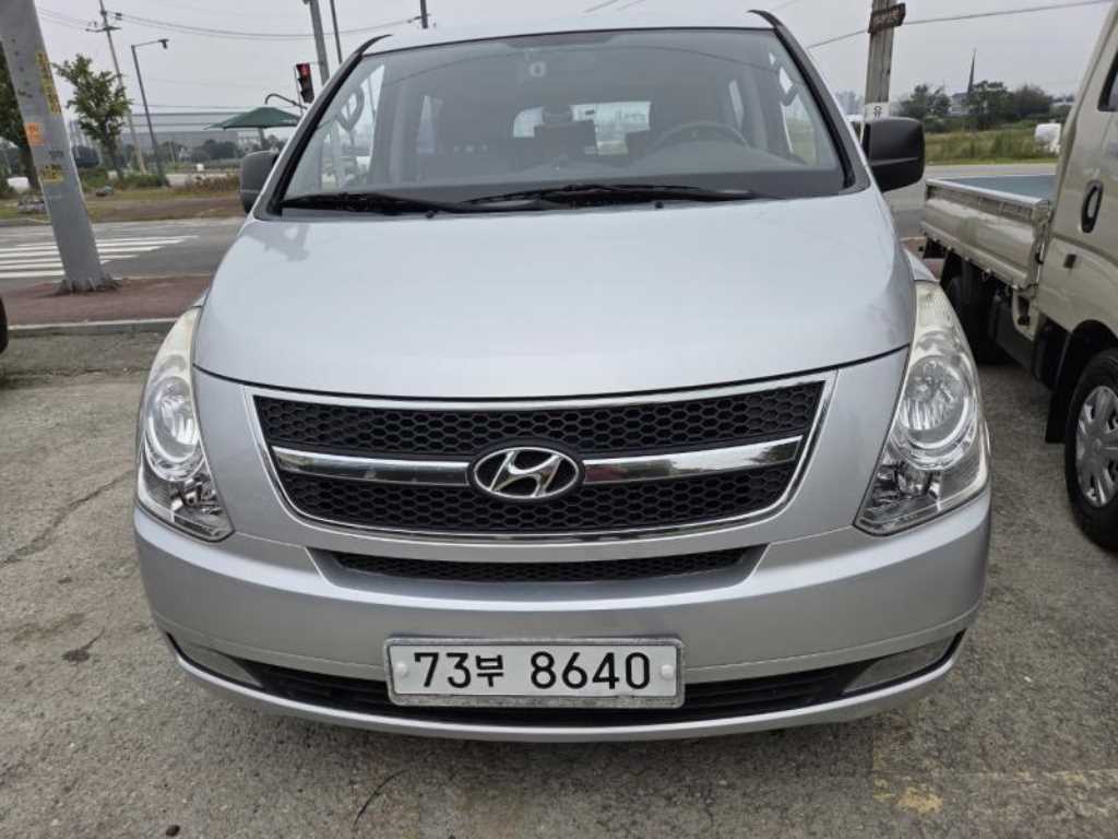 HYUNDAI Starex 2009