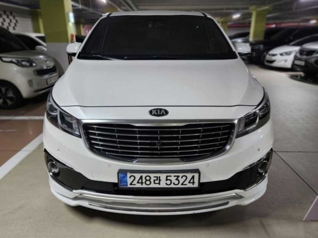 KIA Carnival 2017 — Zona Franca Iquique