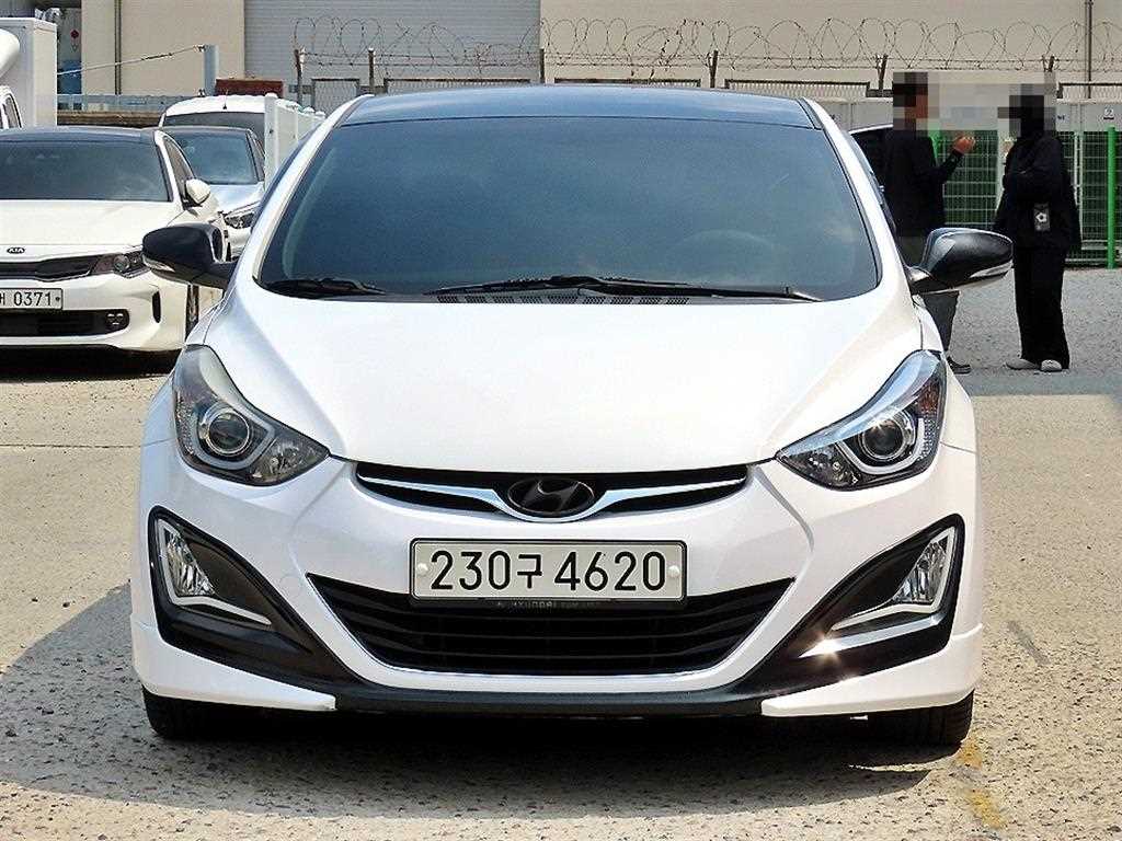 HYUNDAI Avante