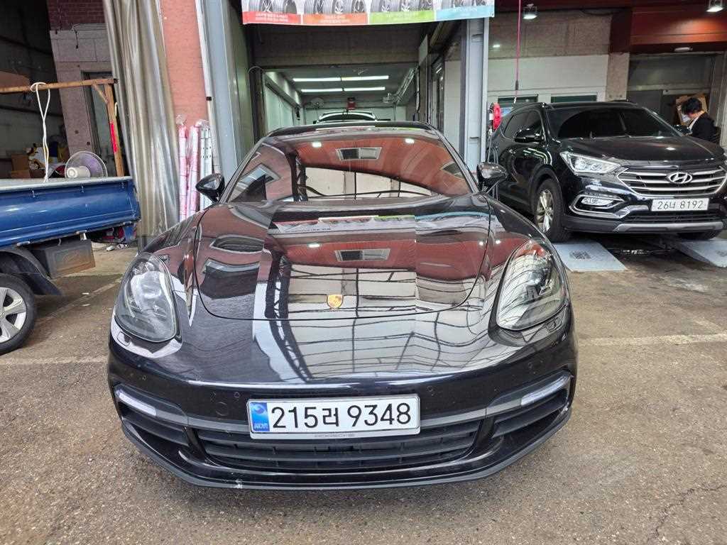 Porsche Panamera
