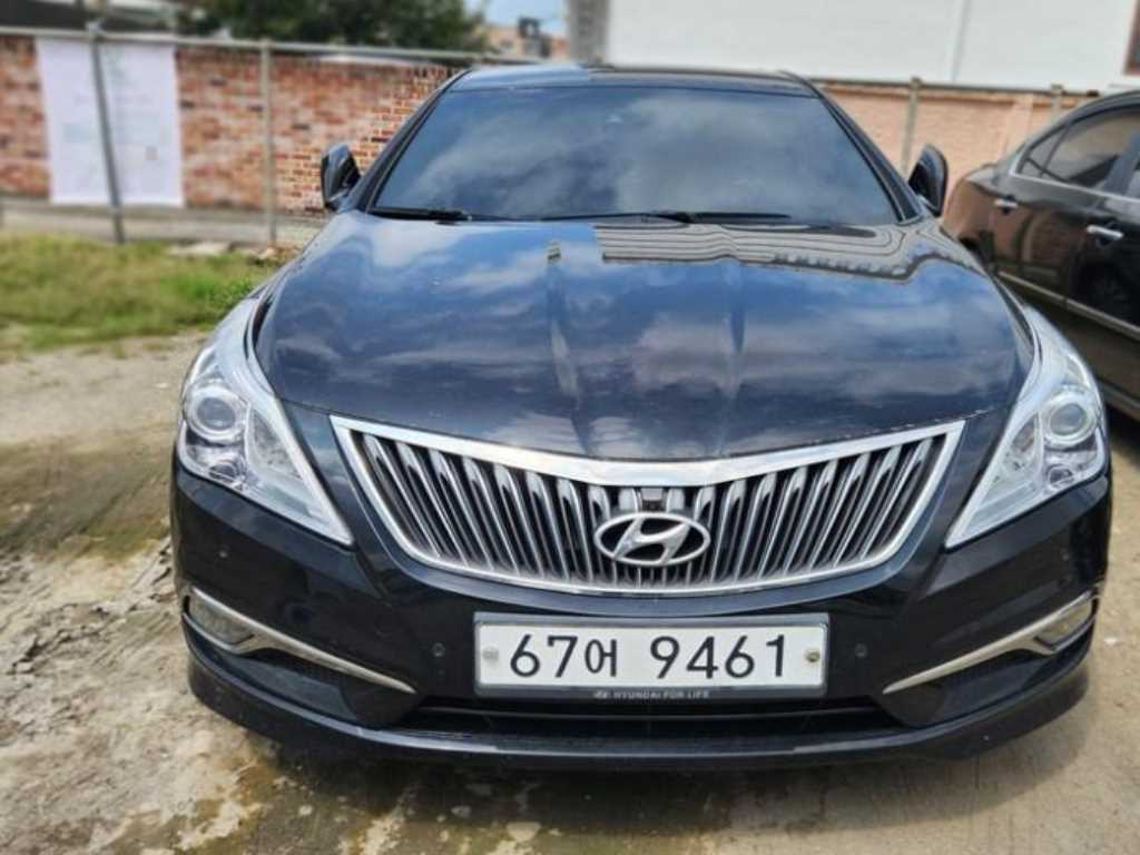 HYUNDAI Grandeur 2015 — Zona Franca Iquique