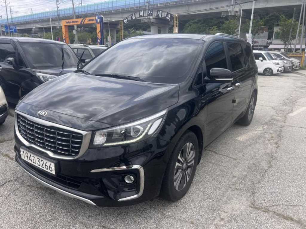 KIA Carnival 2019 — Zona Franca Iquique