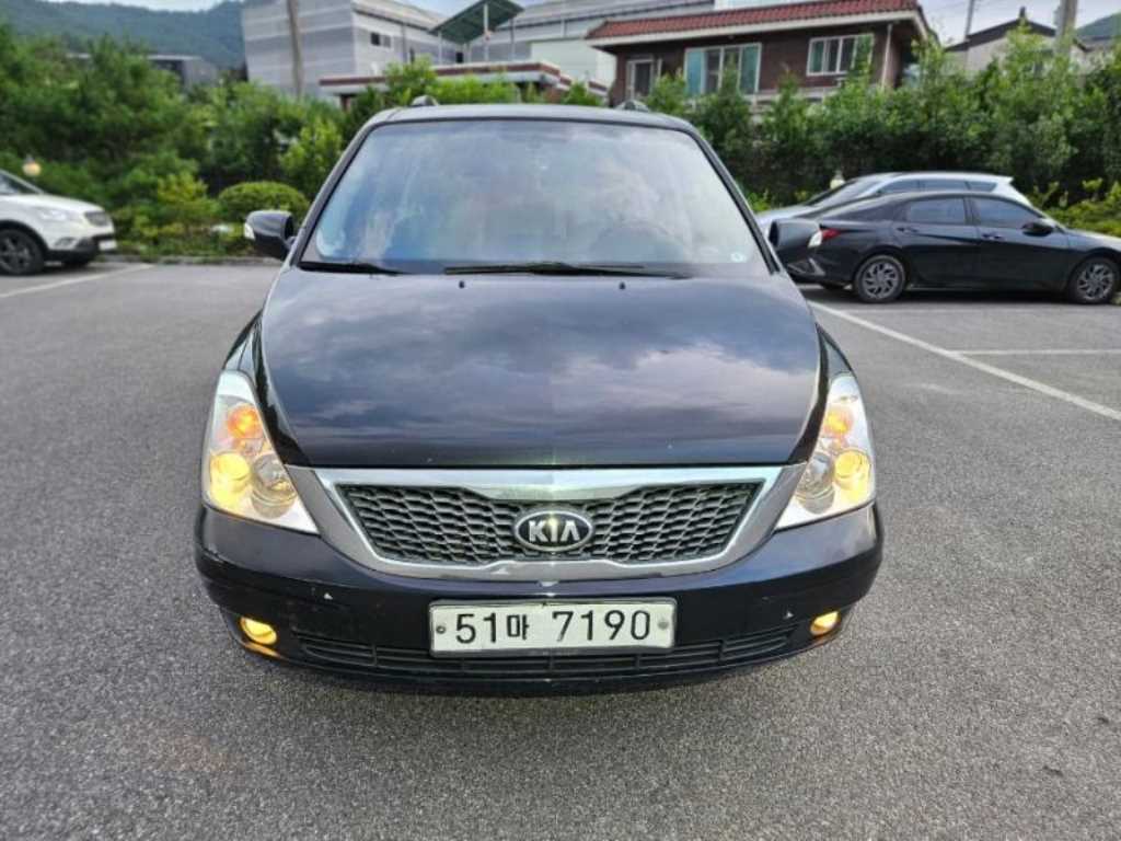 KIA Carnival 2013 — Zona Franca Iquique