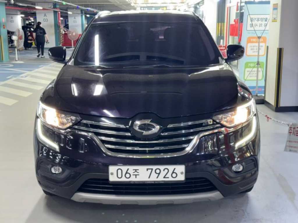 SAMSUNG QM6