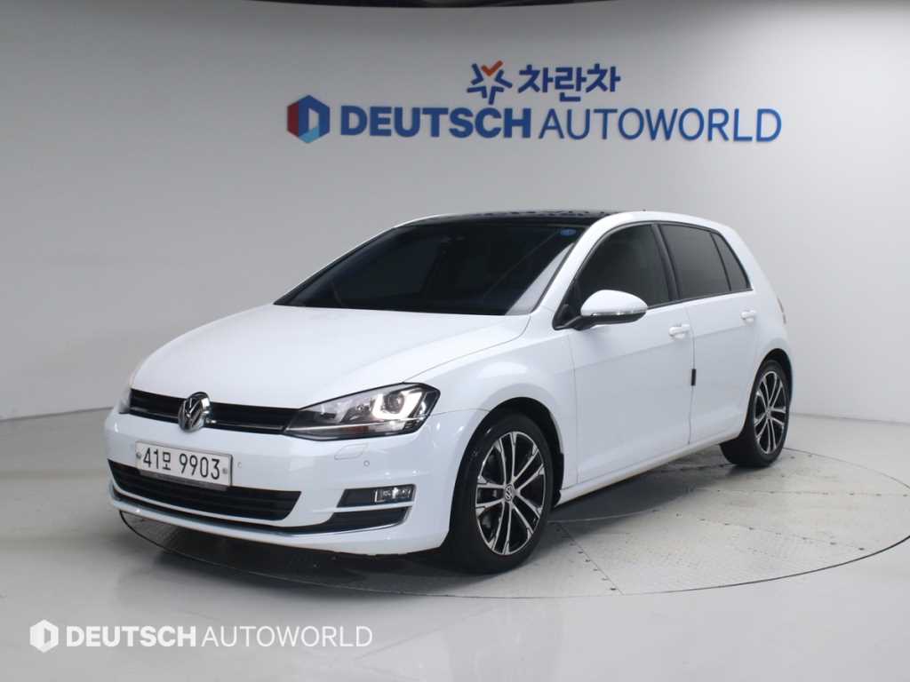 Volkswagen Golf 2015 — Zona Franca Iquique