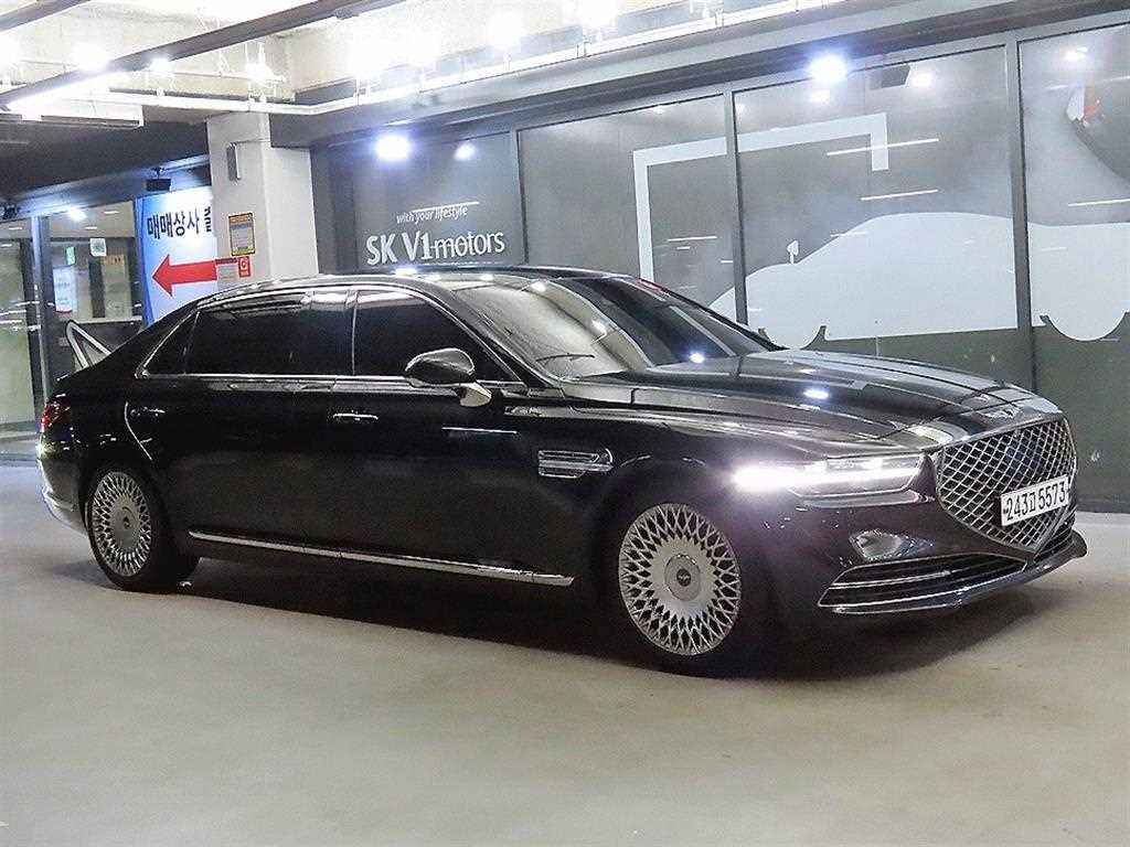 Genesis G90
