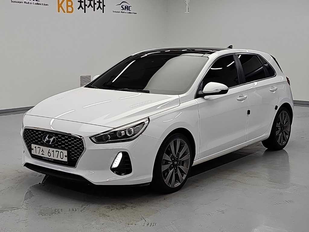 HYUNDAI i30