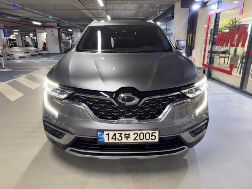 SAMSUNG QM6