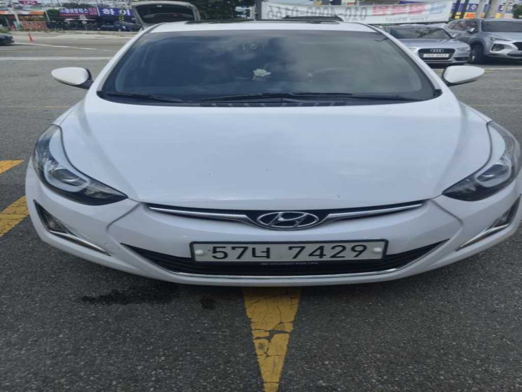 HYUNDAI Avante