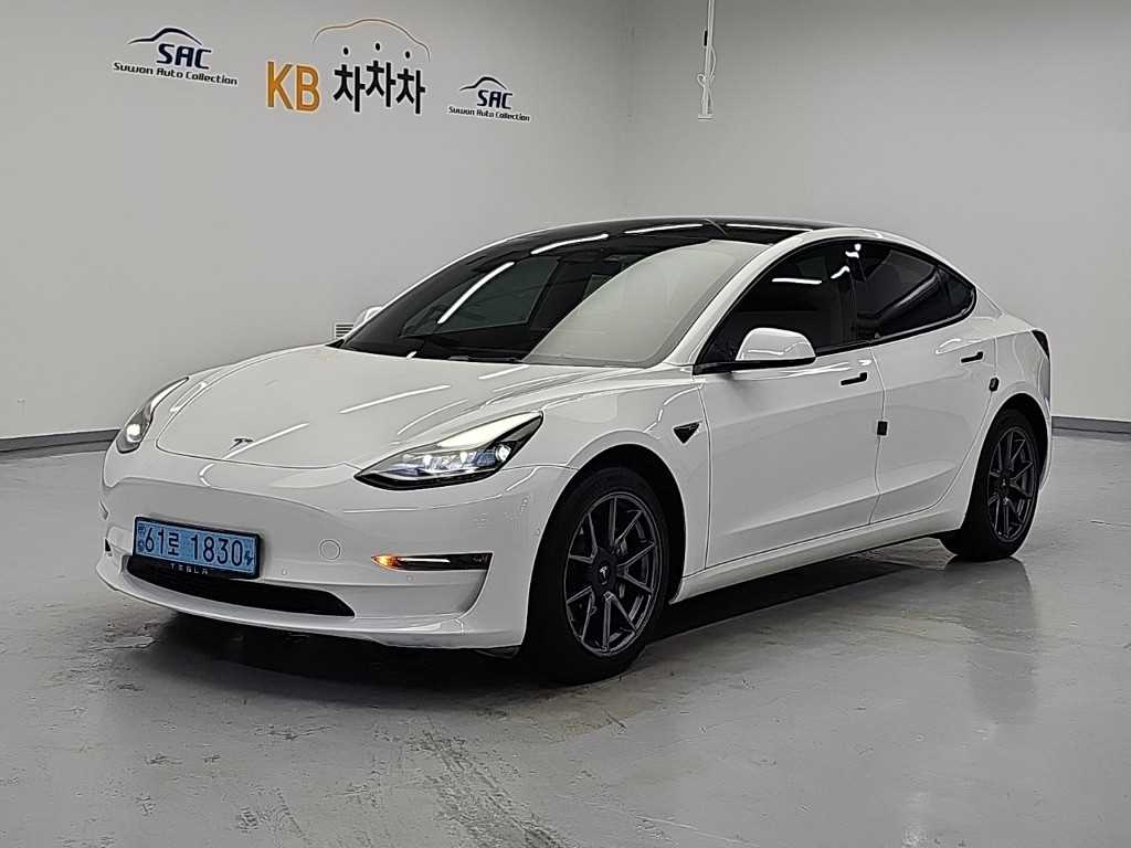 Tesla Model 3 long range