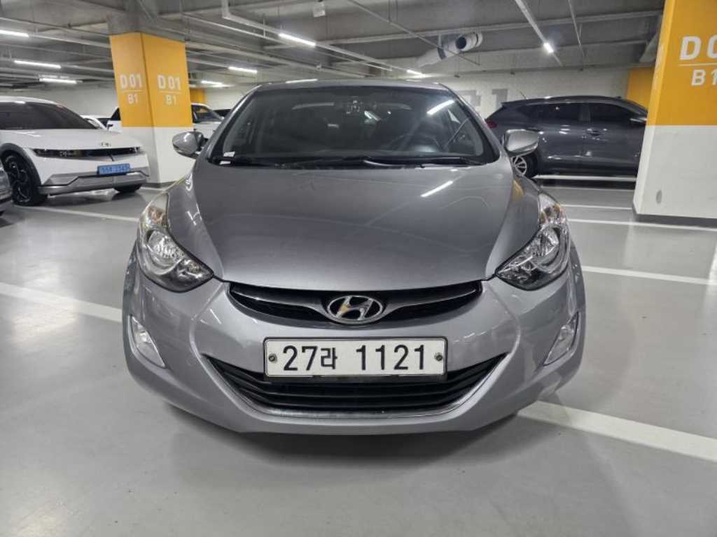 HYUNDAI Avante