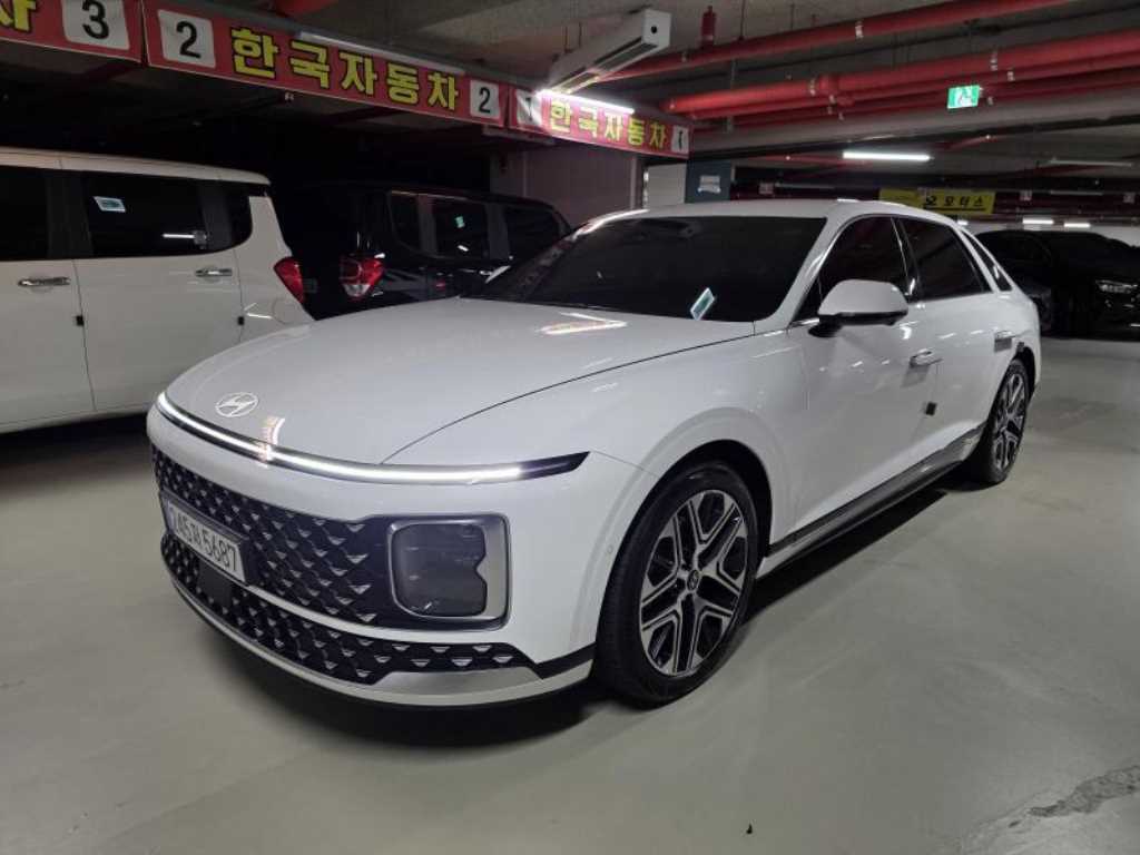 HYUNDAI Grandeur 2023 — Zona Franca Iquique