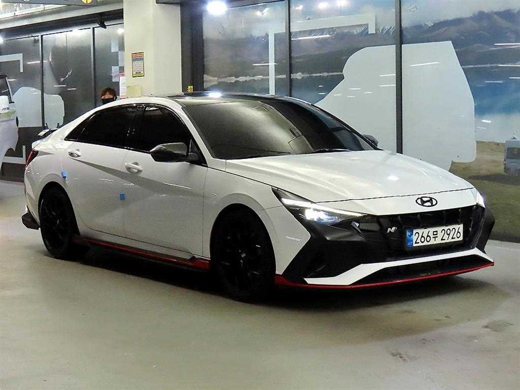 HYUNDAI Avante