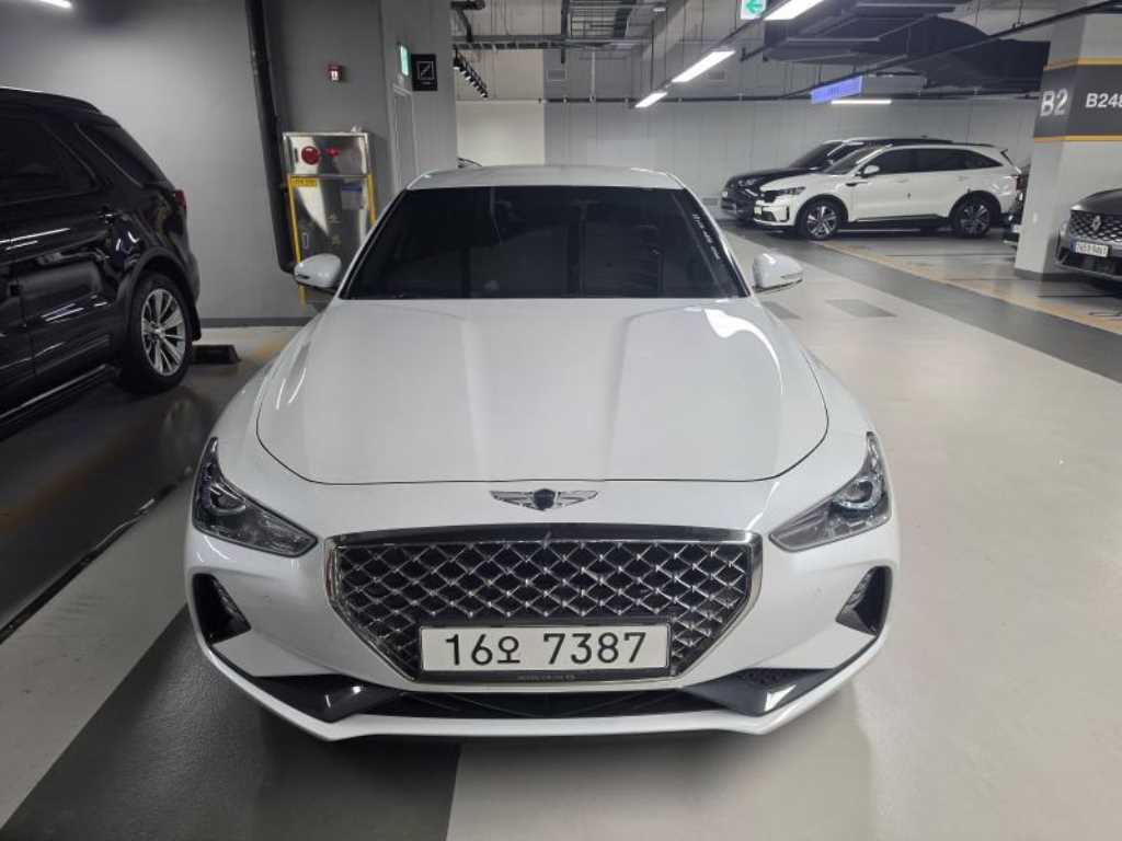 Genesis G70