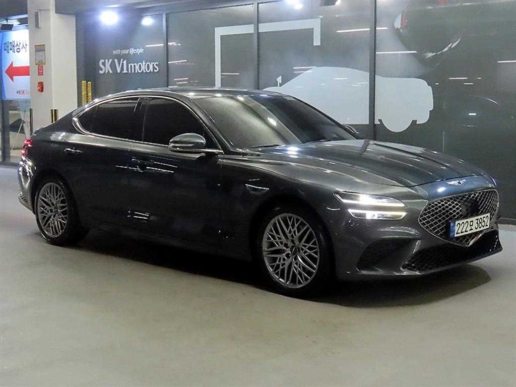Genesis G70