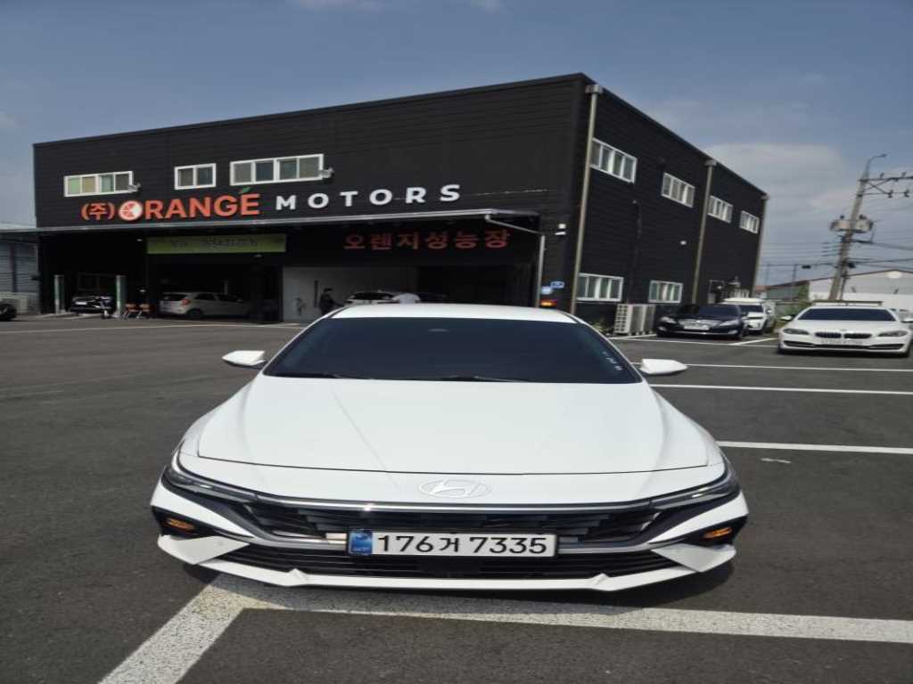 HYUNDAI Avante