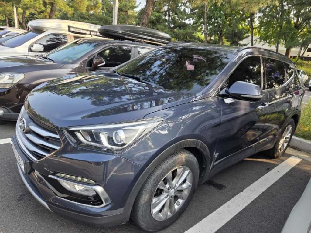 HYUNDAI Santa Fe 2016