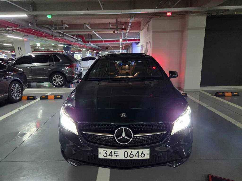 Mercedes Benz CLA Class