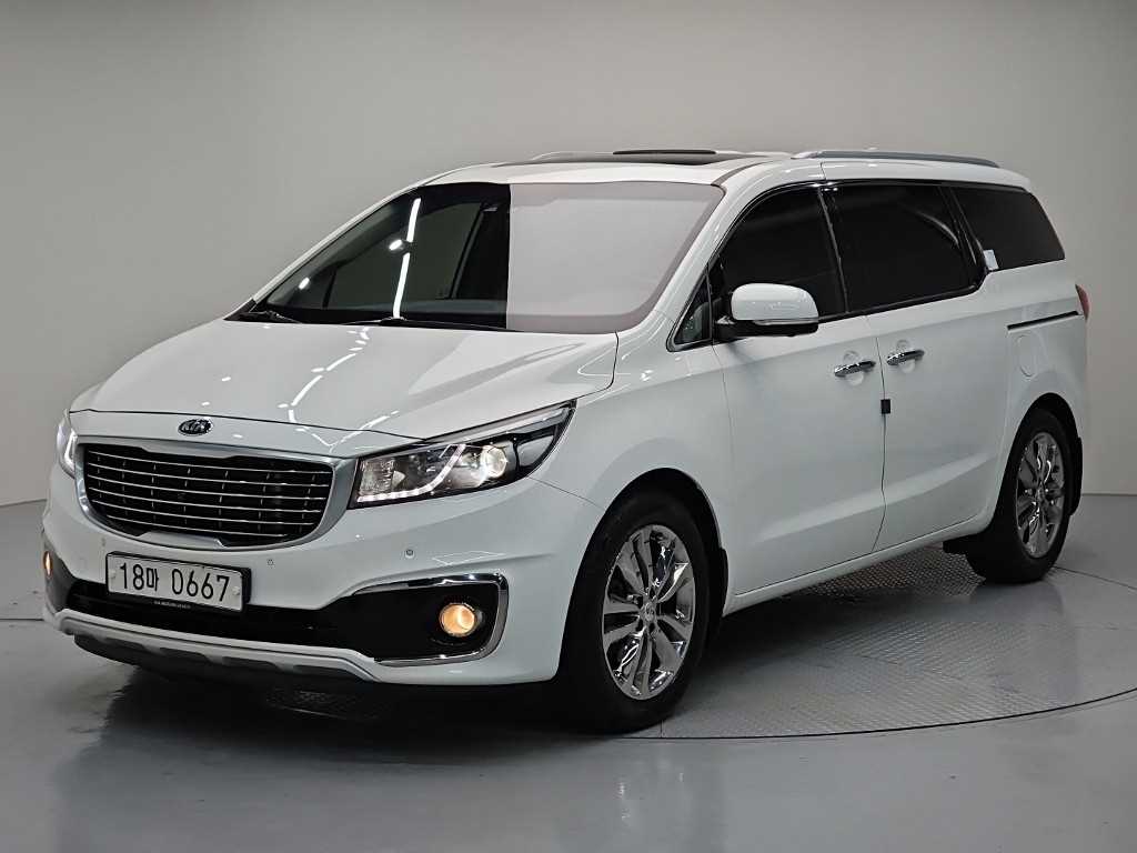 KIA Carnival
