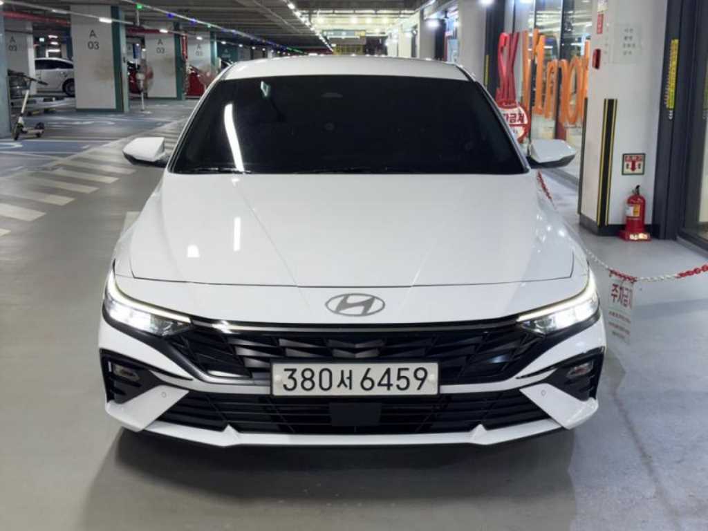 HYUNDAI Avante