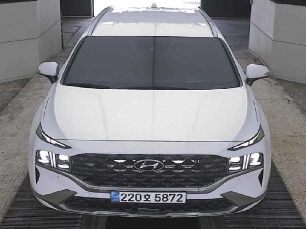 HYUNDAI Santa Fe 2023 — Zona Franca Iquique