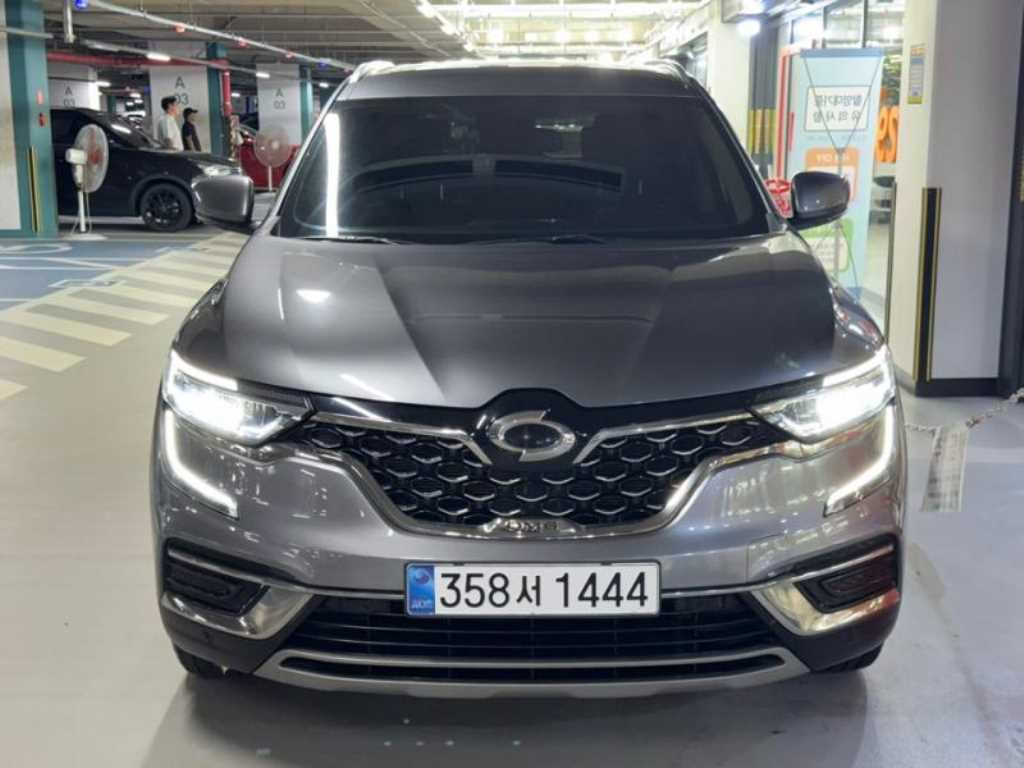 SAMSUNG QM6