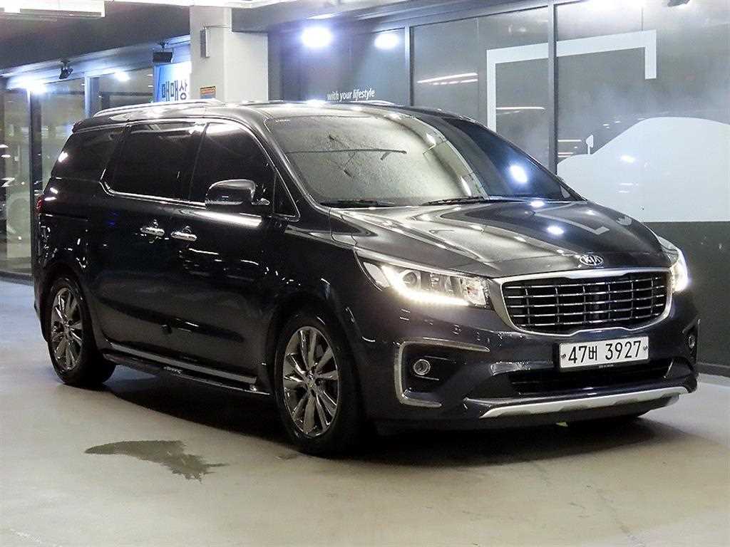 KIA Carnival 2018 — Zona Franca Iquique