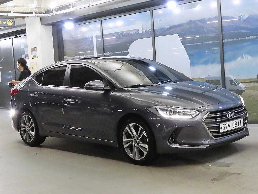 HYUNDAI Avante