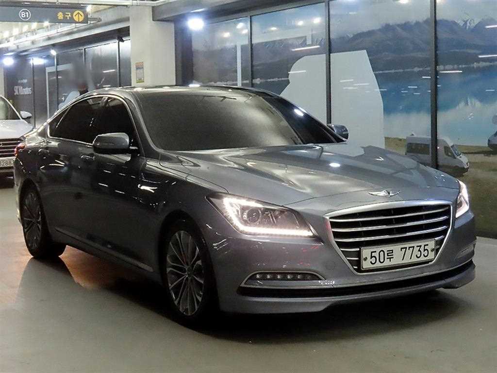 HYUNDAI Genesis