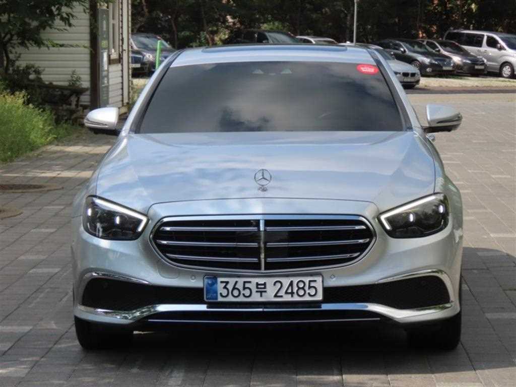 Mercedes Benz E class W213 E220d 4MATIC