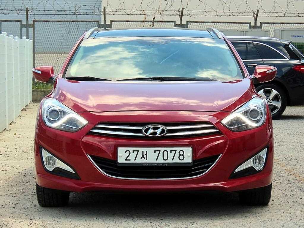 HYUNDAI i40