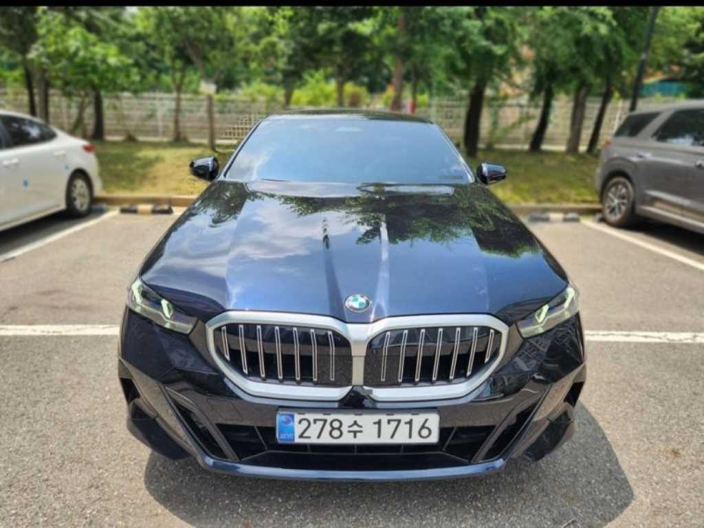BMW 5 Series 2025 — Zona Franca Iquique
