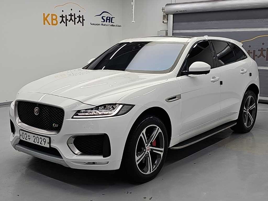 Jaguar F-PACE