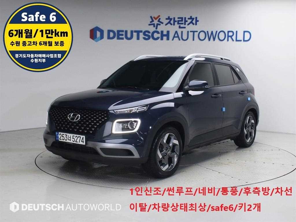 HYUNDAI Venue