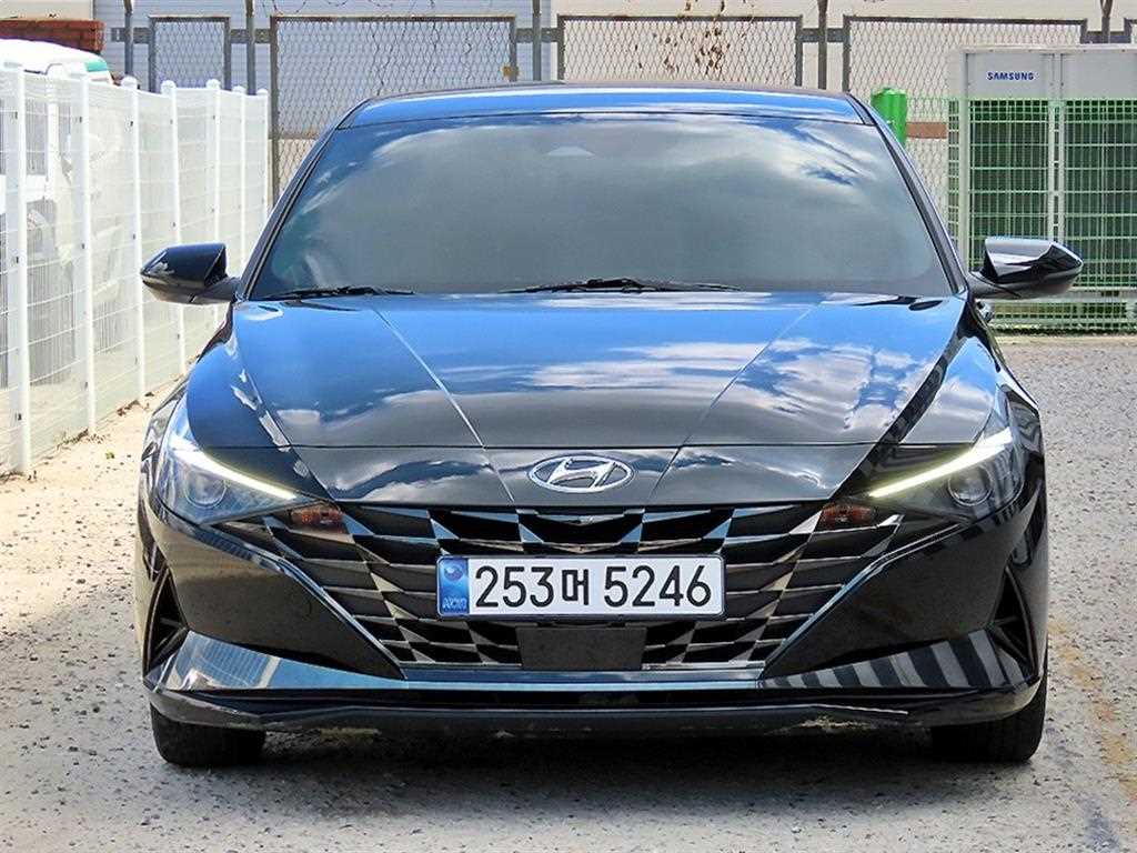 HYUNDAI Avante