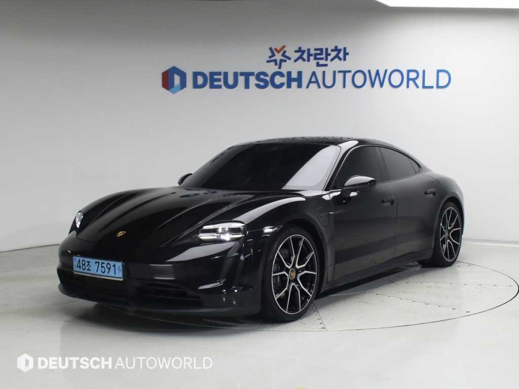 Porsche Taycan