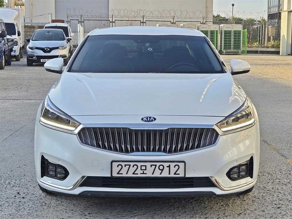 KIA K7